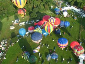 Ballooning festival mass ascent